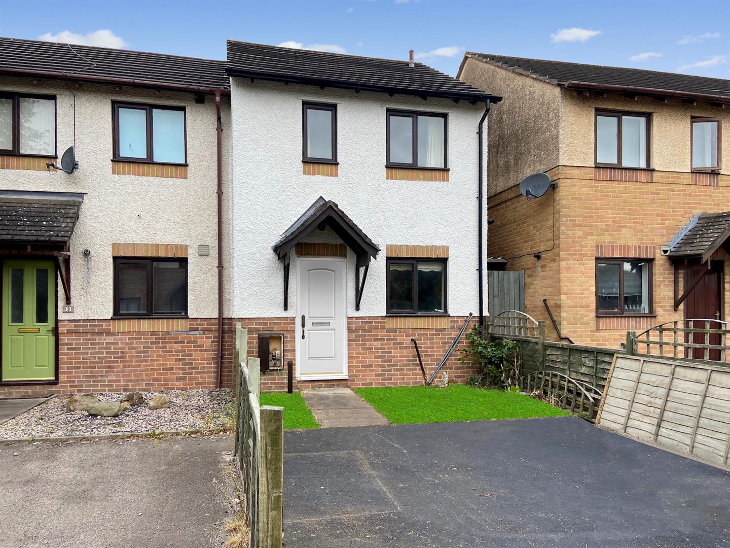 5 Lloyd Close, Lancaster, LA1 5SS Matthews Benjamin